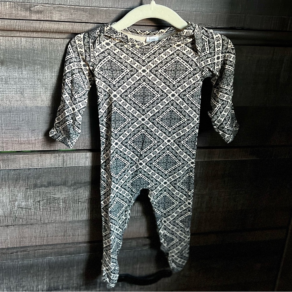 NWOT Kate Quinn Onesie